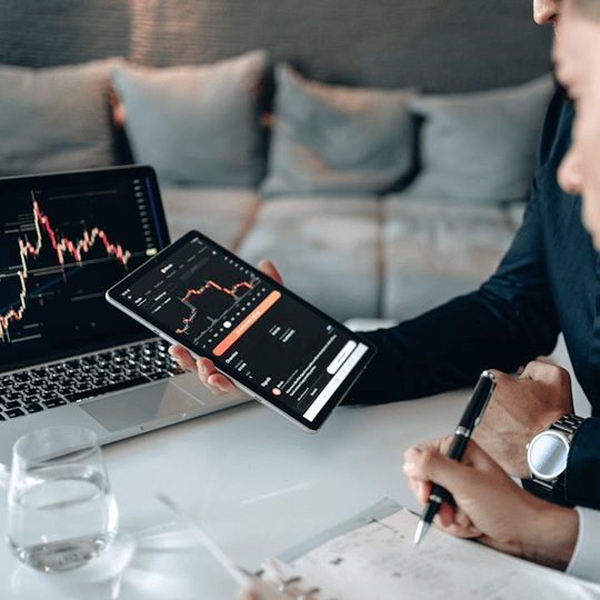 Arthrolon echipa de experți în cripto-investiții